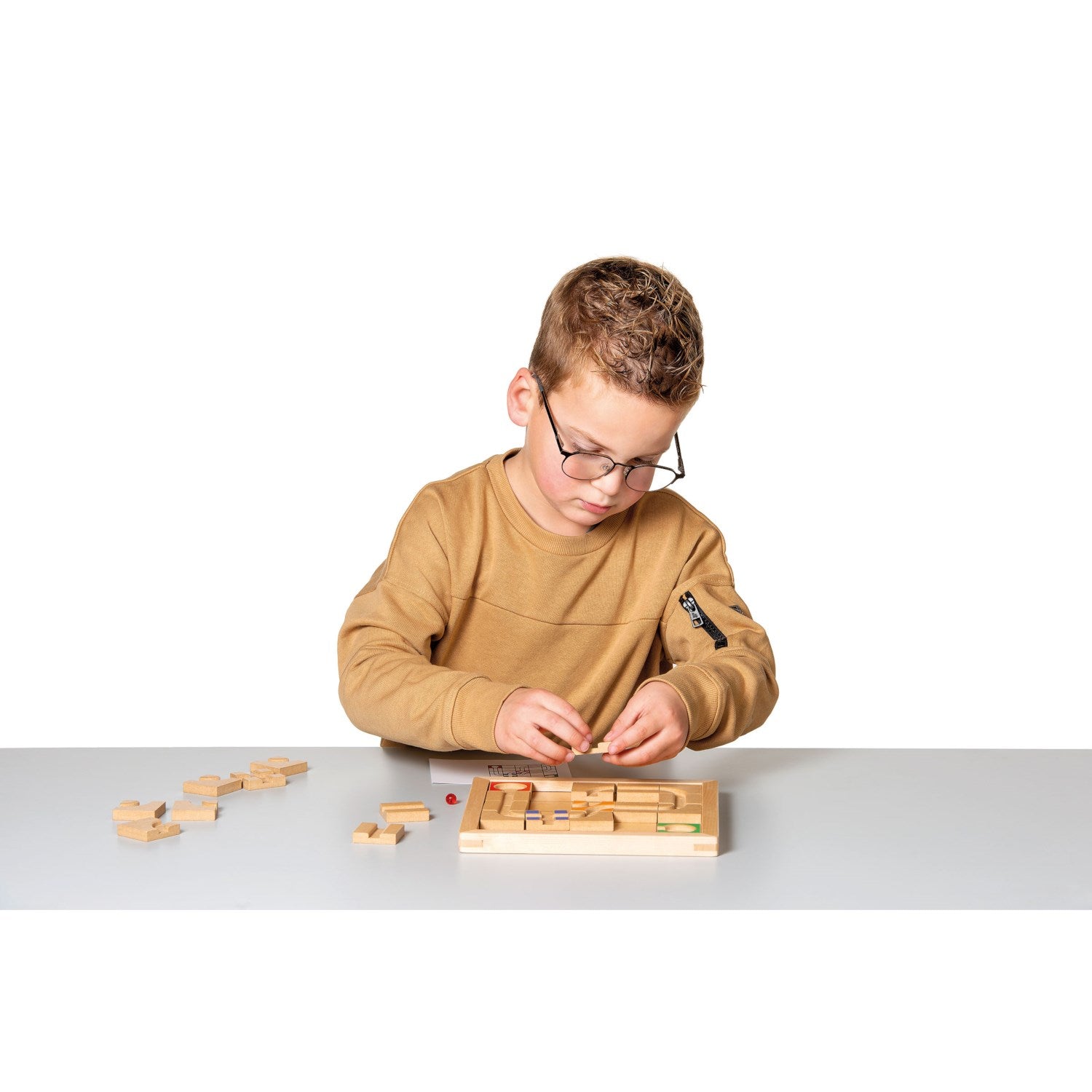 Nauka kodowania bez ekranu Marblecode Montessori Educo – drewniana gra edukacyjna z torem kulkowym i kartami zadań logicznych