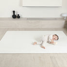 Mata Dwinguler Soft Animals M w pokoju dziecięcym – elegancki design jak dywan, wspiera rozwój motoryczny 0–7 lat